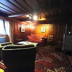 : Le Cachet D'antan Apartman Bourg-Saint-Pierre