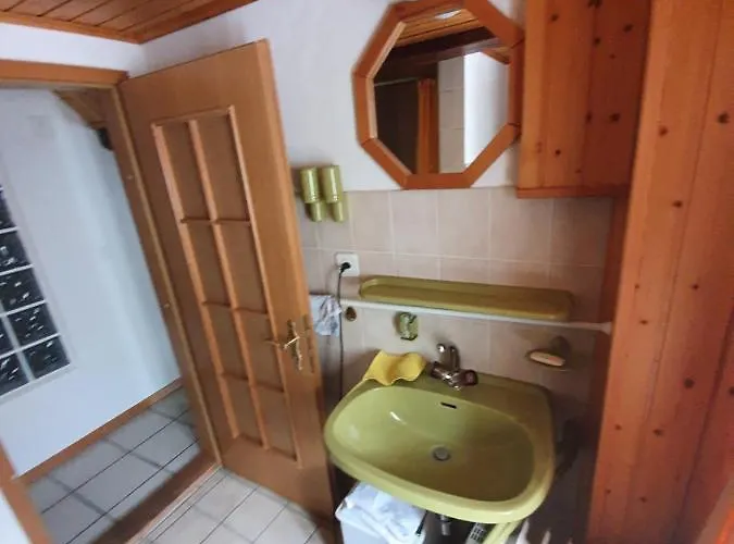 : Le Cachet D'antan Bourg-Saint-Pierre